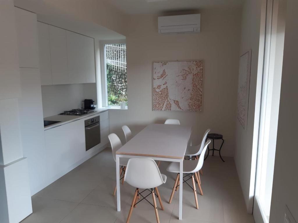 Olivo House 2 Apartment ปอร์โตเวเนเร ภายนอก รูปภาพ